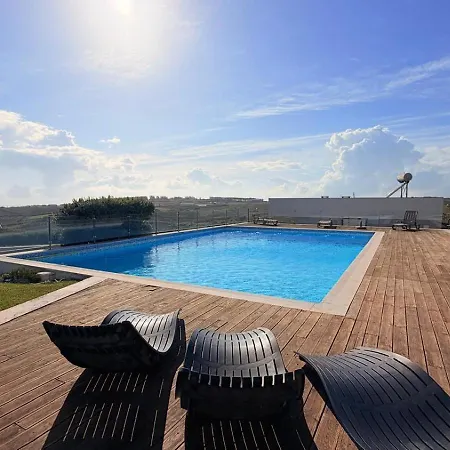 Villa Carina - House 4 - Pool Acess - Comfortable & Quiet
